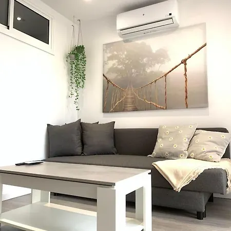 Con Encanto Y Piscina Fuengirola