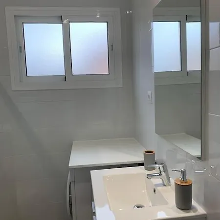 Con Encanto Y Piscina