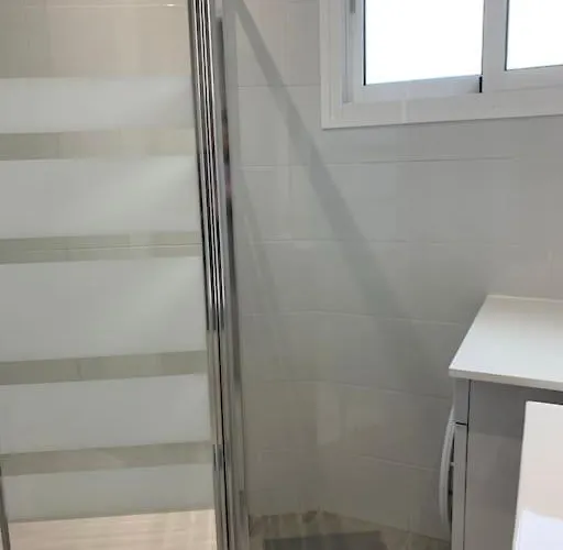 Con Encanto Y Piscina