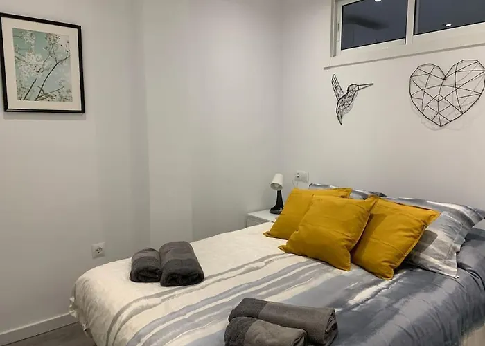 Con Encanto Y Piscina * Fuengirola