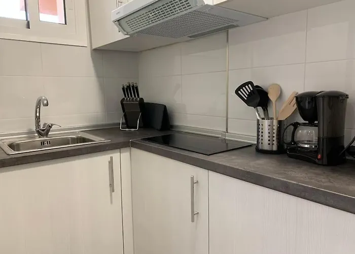 Con Encanto Y Piscina *