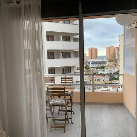 Con Encanto Y Piscina Daire Fuengirola